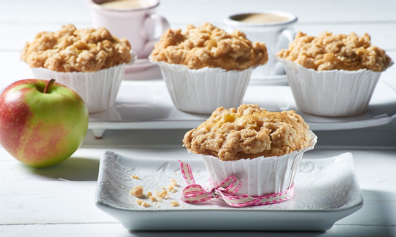 Vegane Apfel-Knusper-Muffins mit Streusel Rezept | Dr. Oetker