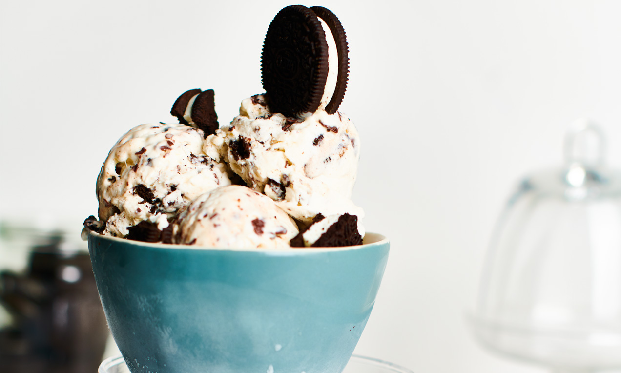 Stracciatella-Eis mit Oreos® Rezept | Dr. Oetker Stracciatella-Eis mit Oreos® Rezept | Dr. Oetker