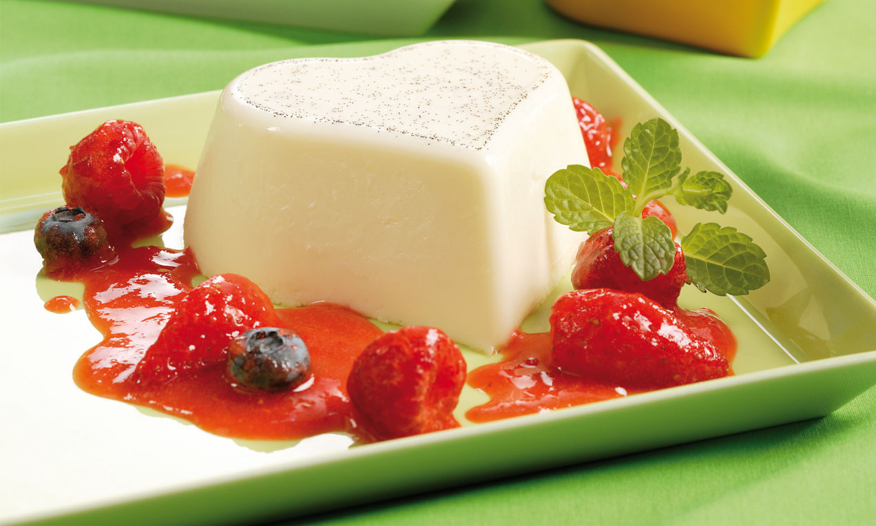 Panna Cotta-Herzen mit Fruchtmark