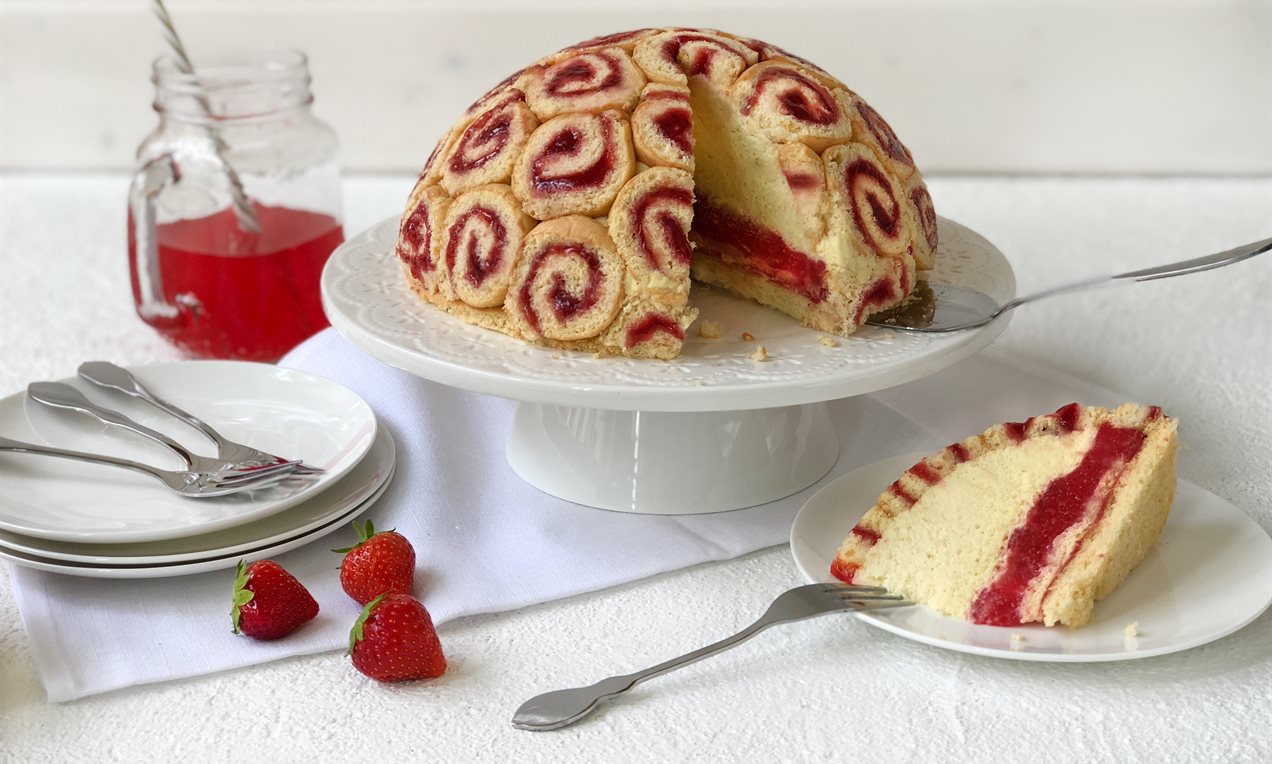 Erdbeer-Charlotte Rezept | Dr. Oetker Erdbeer-Charlotte Rezept | Dr. Oetker