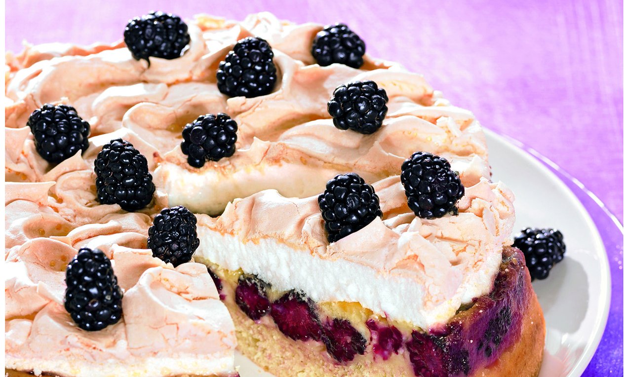 Gebackener Brombeer-Kuchen Rezept | Dr. Oetker
