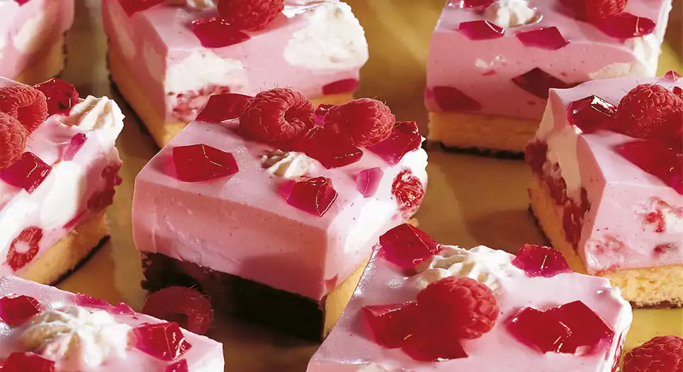 Pudding-Himbeer-Strudel Rezept | Dr. Oetker