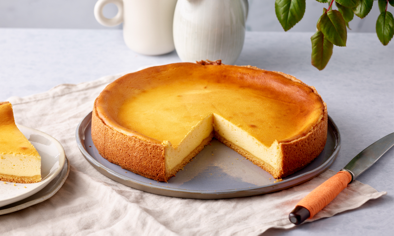 Gebackene Topfentorte mit Mürbteigboden Rezept | Dr. Oetker Gebackene Topfentorte mit Mürbteigboden Rezept | Dr. Oetker