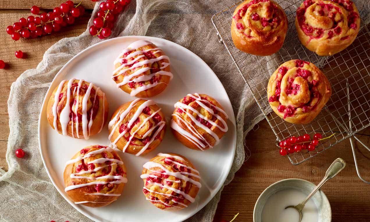 Ribisel-Marzipan-Schnecken Rezept | Dr. Oetker